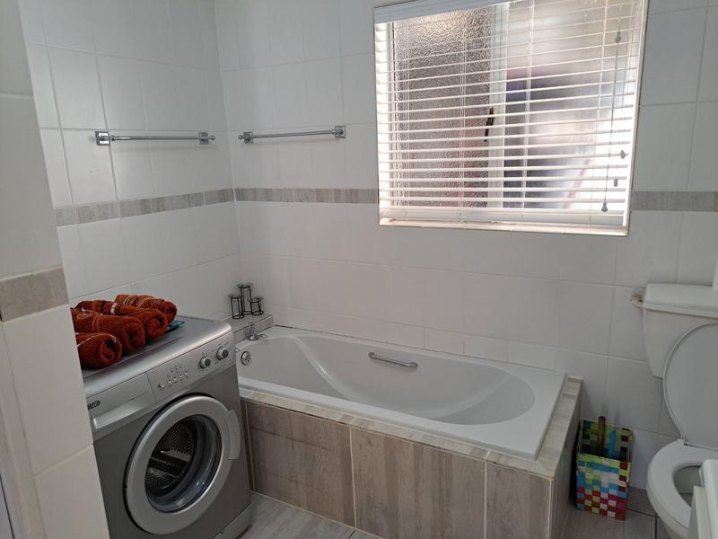 6 Bedroom Property for Sale in Kleinbaai Western Cape